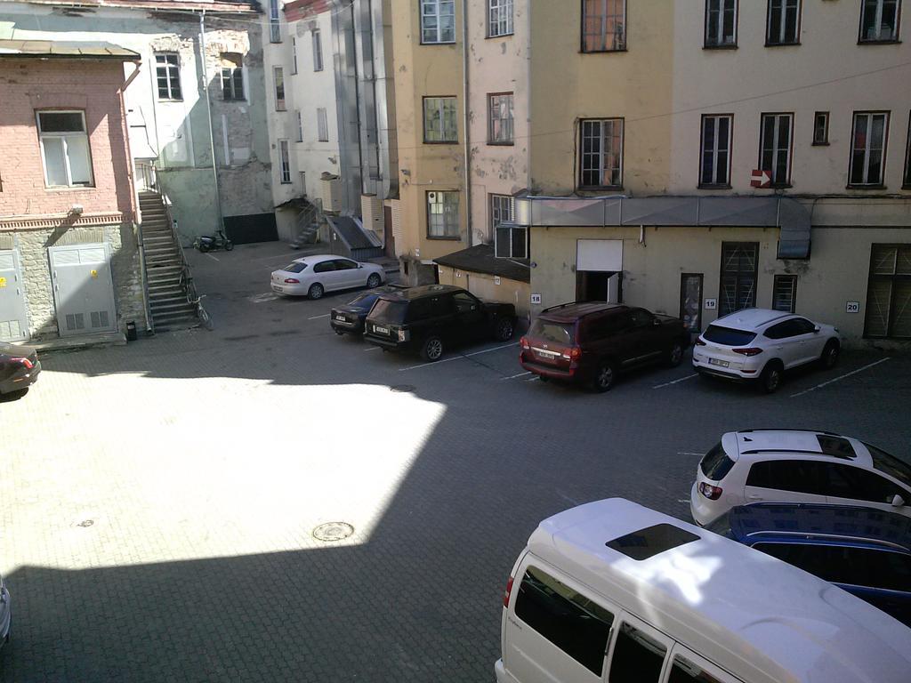 Zinc Old Town Hostel Tallinn Exterior photo